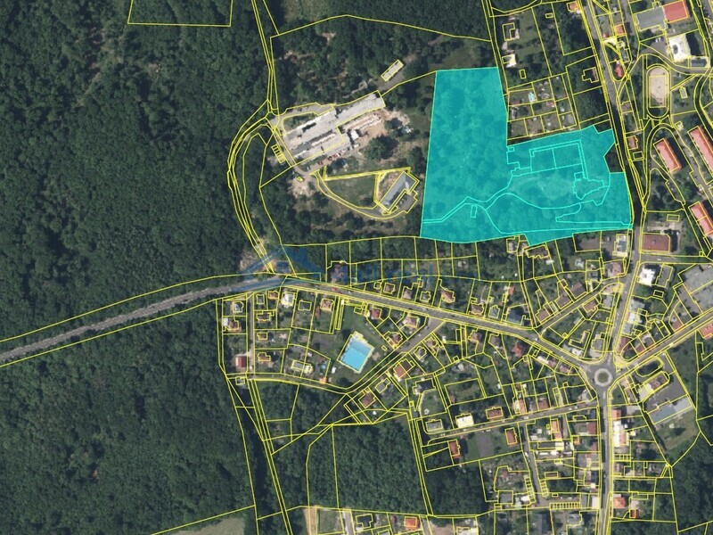 Soubor investičních pozemků o celkové výměře 31.577 m2 Dubí u Teplic